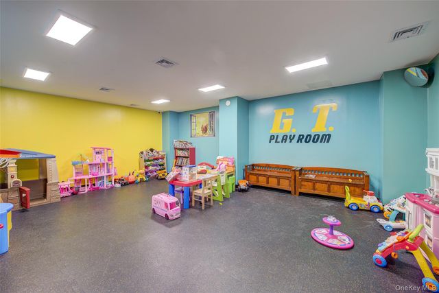 70-25 Yellowstone Boulevard 7M, Forest Hills, NY 11375