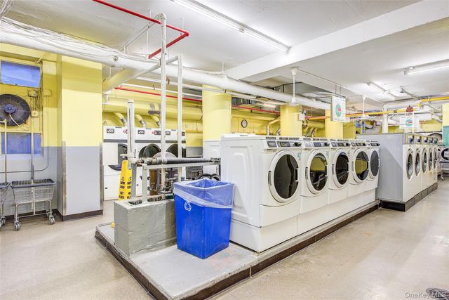 70-25 Yellowstone Boulevard 7M, Forest Hills, NY 11375