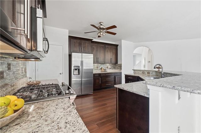 14423 Edenwood DR, Carrollton, VA 23314