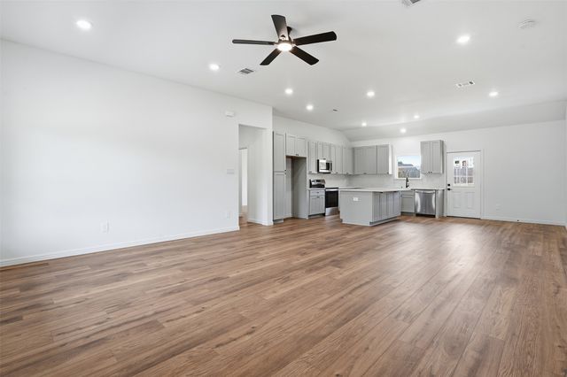 4300 Lucero Drive, Granbury, TX 76048
