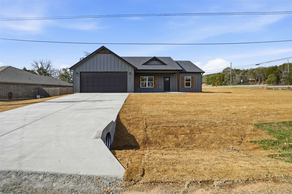 4300 Lucero Drive, Granbury, TX 76048 — photo 3