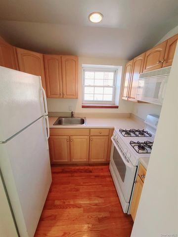 67-08 Exeter Street 3, Forest Hills, NY 11375