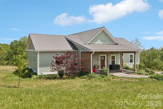 68 Simply Grateful Drive, Hendersonville, NC 28792