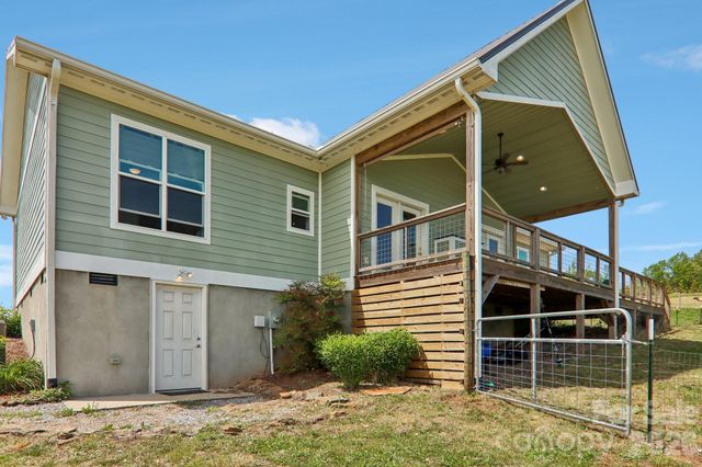 68 Simply Grateful Drive, Hendersonville, NC 28792