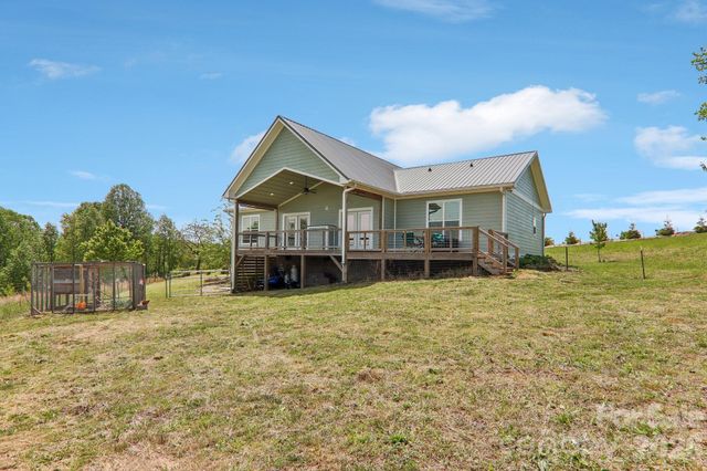 68 Simply Grateful Drive, Hendersonville, NC 28792