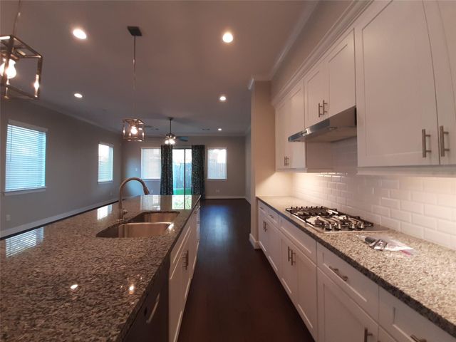 1716 Ridgewood Street, Houston, TX 77006