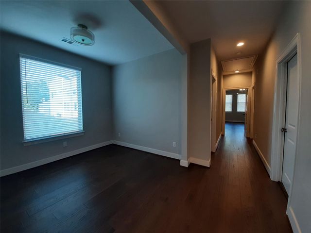 1716 Ridgewood Street, Houston, TX 77006