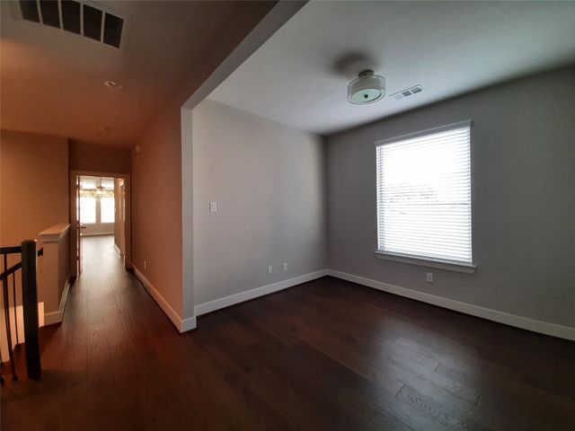 1716 Ridgewood Street, Houston, TX 77006