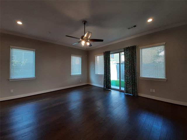 1716 Ridgewood Street, Houston, TX 77006