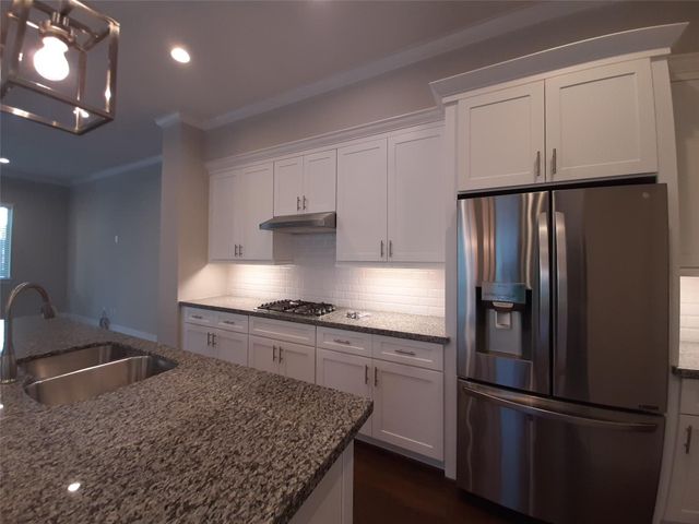 1716 Ridgewood Street, Houston, TX 77006