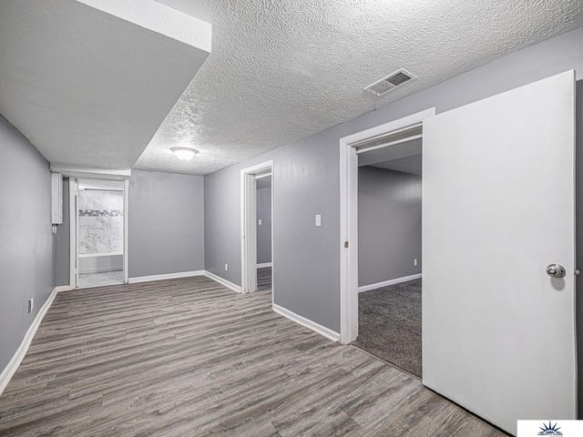 1830 Spencer Street, Omaha, NE 68110