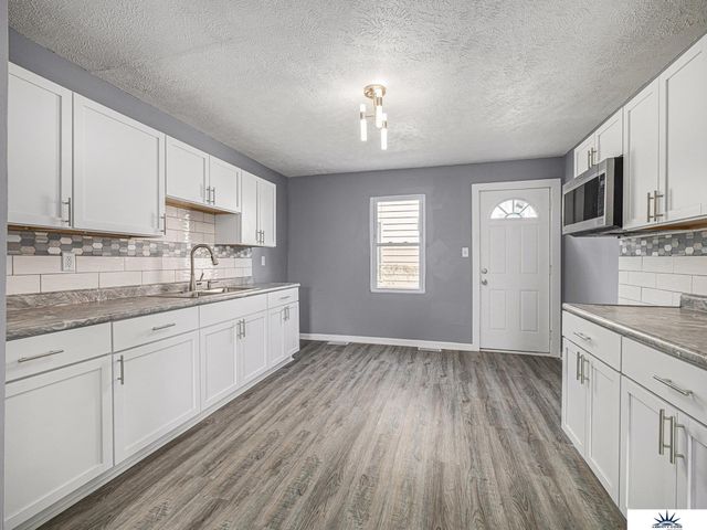 1830 Spencer Street, Omaha, NE 68110