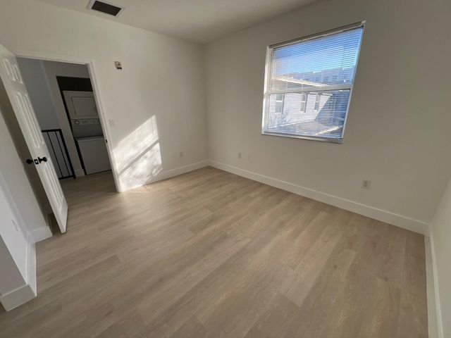 720 NW 61st St 02, Miami, FL 33127