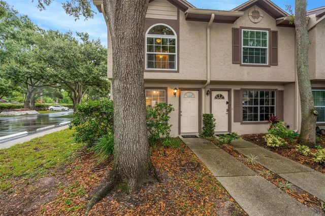 2208 FLETCHERS POINT CIRCLE, Tampa, FL 33613