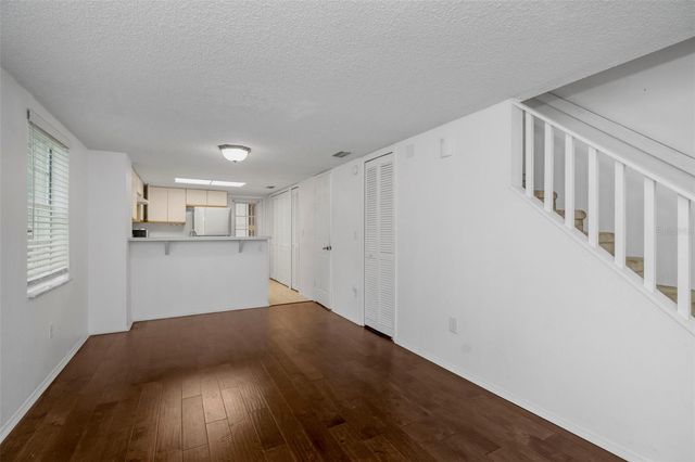 2208 FLETCHERS POINT CIRCLE, Tampa, FL 33613