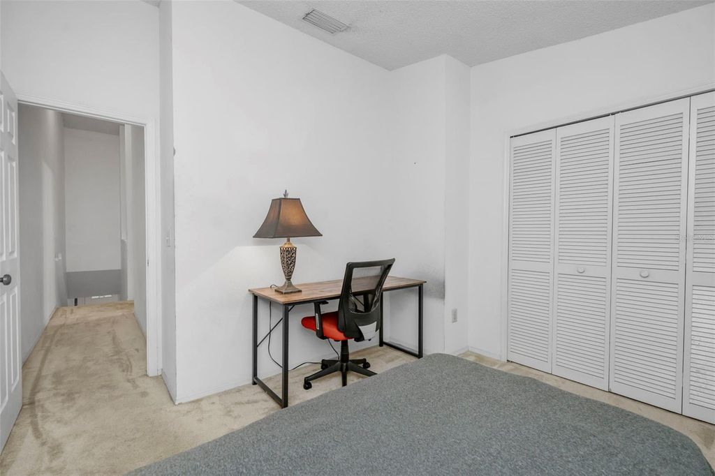 Image 29 of property listing at 2208 FLETCHERS POINT CIRCLE, Tampa, FL 33613
