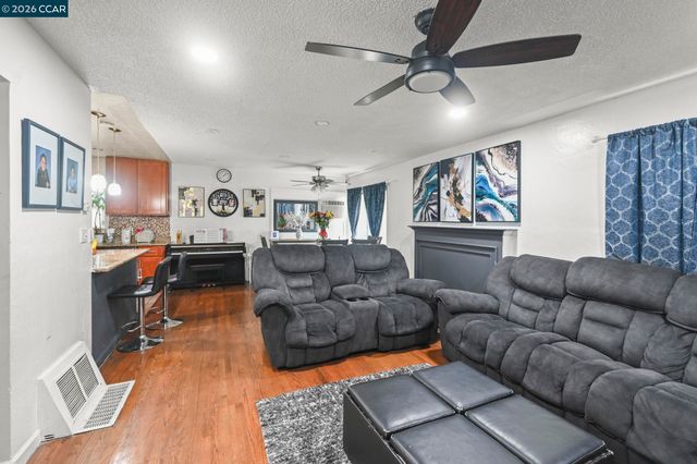 1954 N 6Th St, Concord, CA 94519