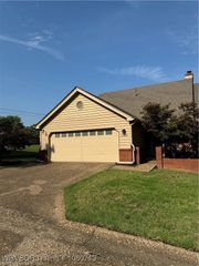 2925 Gary Street 12, Fort Smith, AR 72901