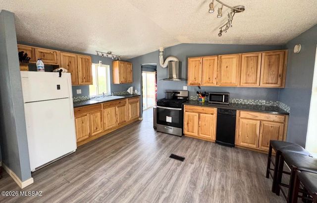 6532 W Dogtown Road, Sahuarita, AZ 85629