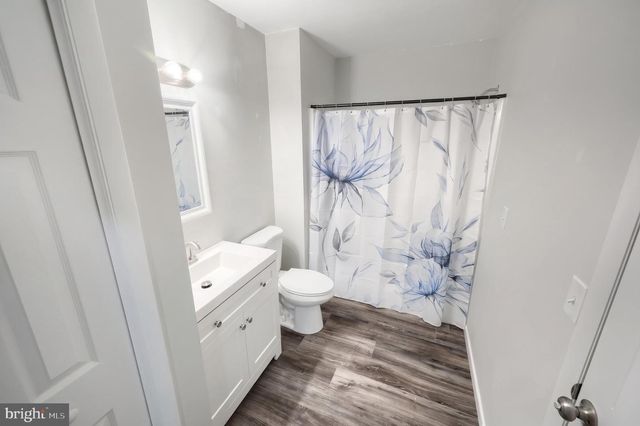 1624 HAAR RD, Spring Grove, PA 17362