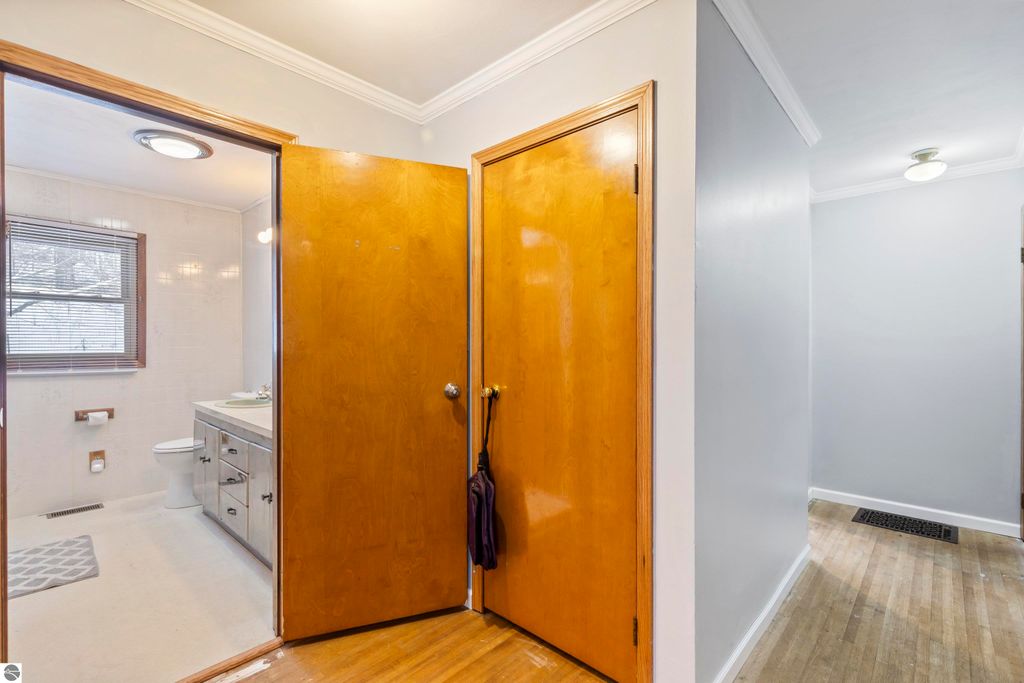 Image 19 of property listing at 16863 3rd Street, Copemish, MI 49625