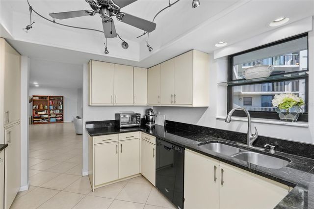 1660 GULF BOULEVARD 807, Clearwater, FL 33767