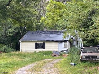 48 Petersburg Rd, Independence Twp., NJ 07840