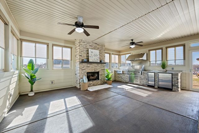 5537 Stonefield Dr, Smyrna, TN 37167