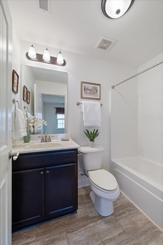 5537 Stonefield Dr, Smyrna, TN 37167