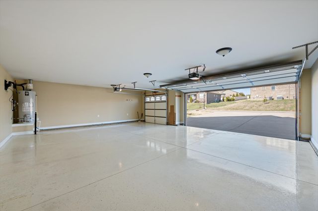 5537 Stonefield Dr, Smyrna, TN 37167