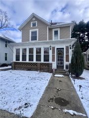 1327 Elm Street, Cambridge, OH 43725