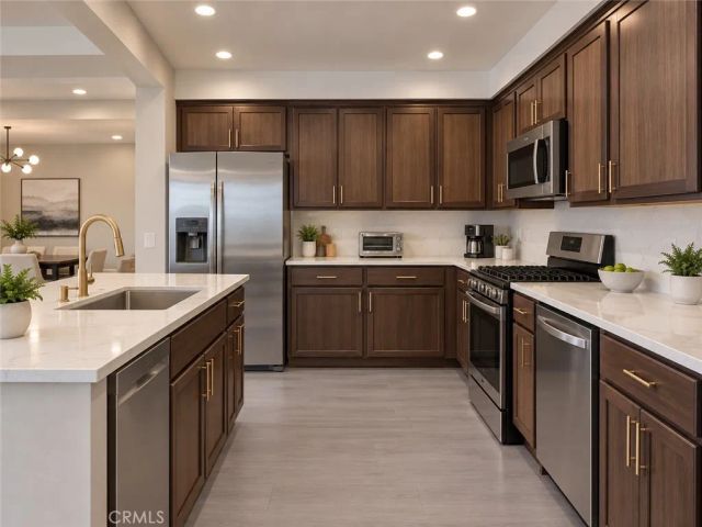 1136 N Euclid 14, Anaheim, CA 92801