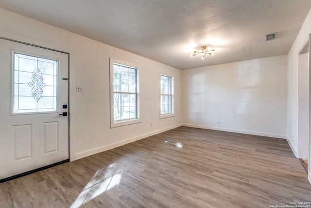 827 WARE BLVD, San Antonio, TX 78214