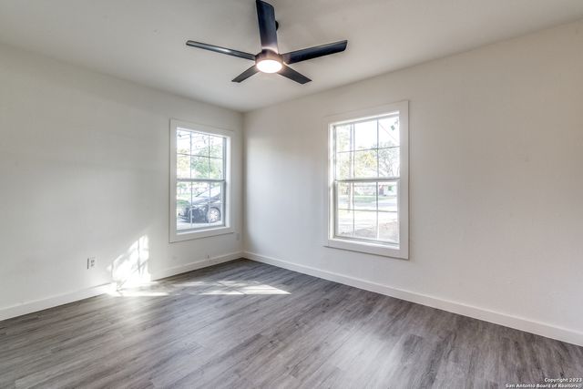827 WARE BLVD, San Antonio, TX 78214