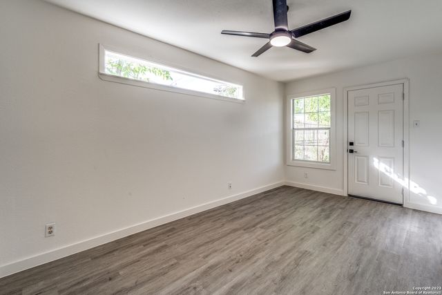 827 WARE BLVD, San Antonio, TX 78214