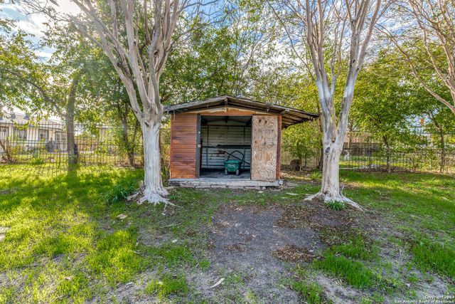 827 WARE BLVD, San Antonio, TX 78214