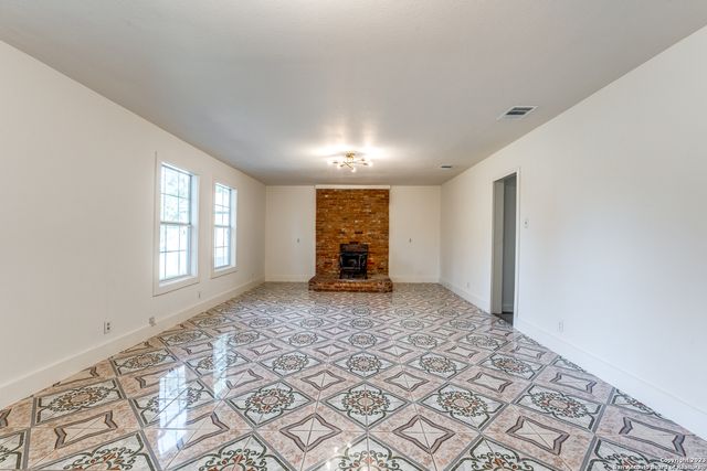 827 WARE BLVD, San Antonio, TX 78214