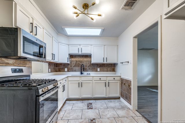 827 WARE BLVD, San Antonio, TX 78214