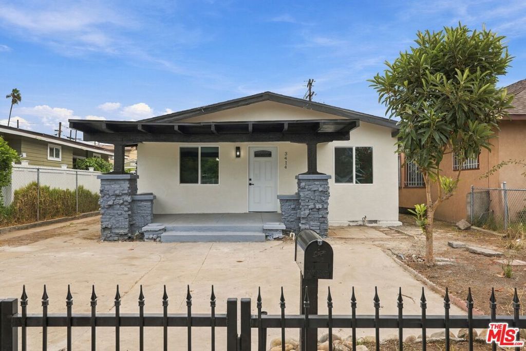 3414 S Gramercy Place, Los Angeles, CA 90018 — photo 2