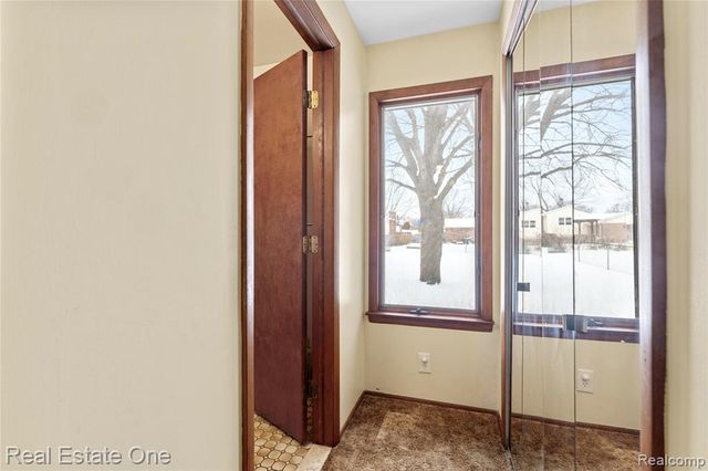 25556 Rusty Street, Taylor, MI 48180