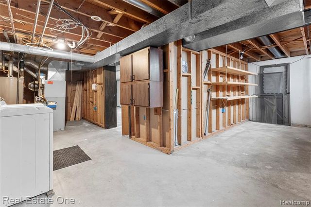 25556 Rusty Street, Taylor, MI 48180