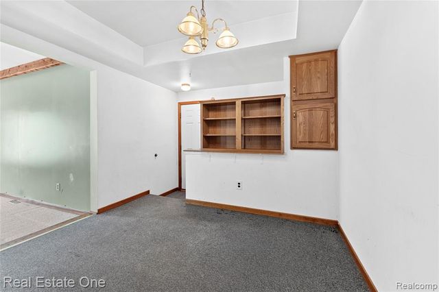 25556 Rusty Street, Taylor, MI 48180