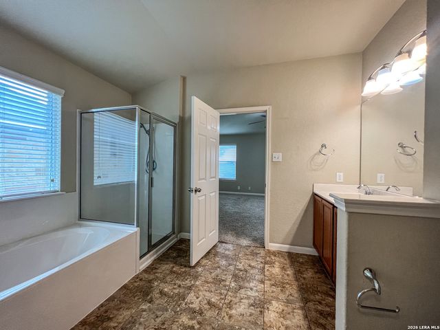 923 AVERY PKWY, New Braunfels, TX 78130