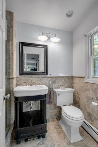67 Reed Drive, Roslyn, NY 11576