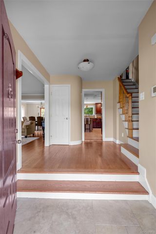67 Reed Drive, Roslyn, NY 11576