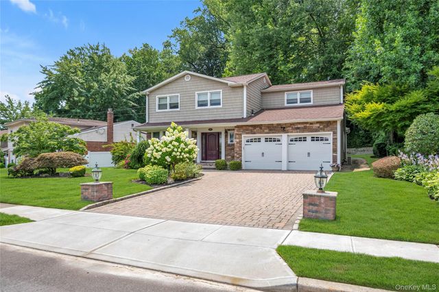 67 Reed Drive, Roslyn, NY 11576