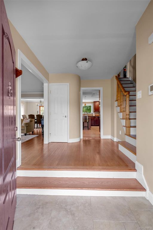 67 Reed Drive, Roslyn, NY 11576 — photo 3