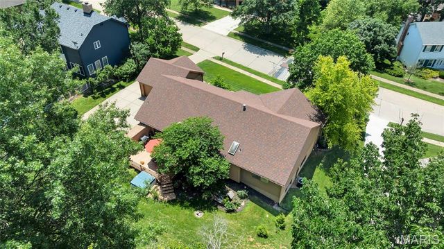 1431 Dietrich Oaks Drive, Ballwin, MO 63021