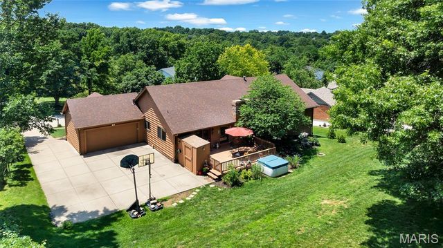 1431 Dietrich Oaks Drive, Ballwin, MO 63021