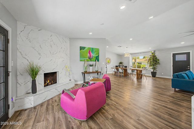 314 E MARCONI Avenue, Phoenix, AZ 85022